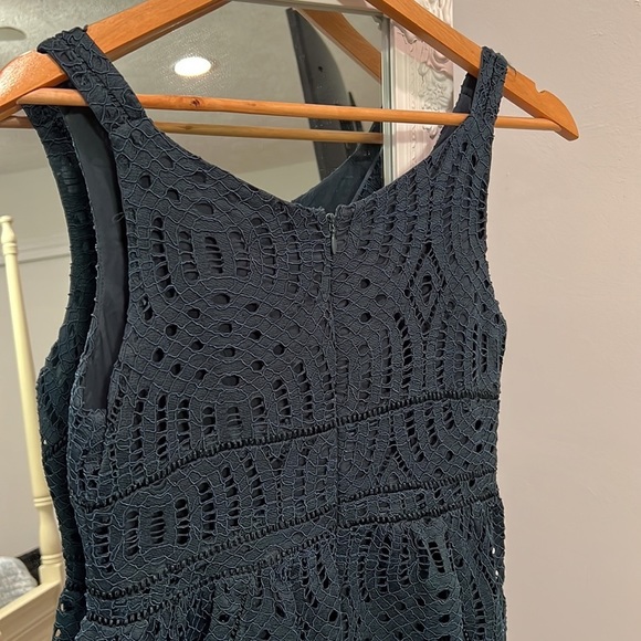 045 Ann Taylor Dark Green Lace Dress - Picture 8 of 9